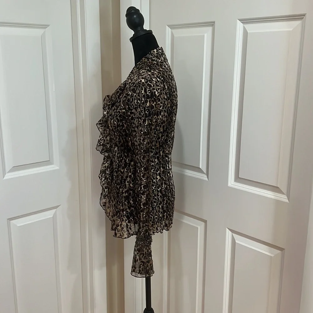 Mary L Couture, women’s, M, animal print blouse. 100% polyester. Like new! - Picture 6 of 10